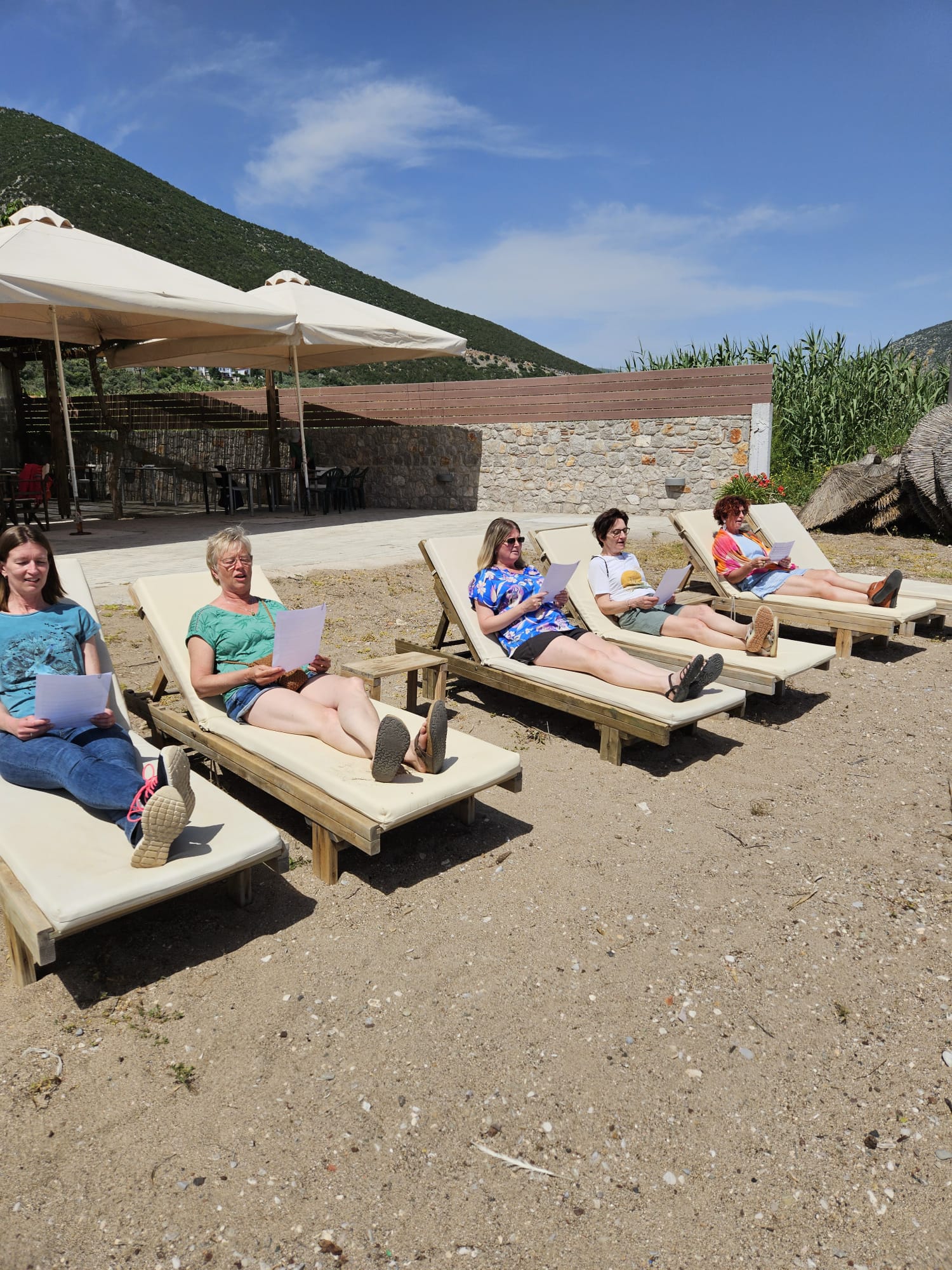 b374bd25-05c1-4bcb-a748-7e2519ec93af b374bd25-05c1-4bcb-a748-7e2519ec93af